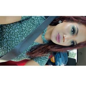 Meet your Posher, Claudia